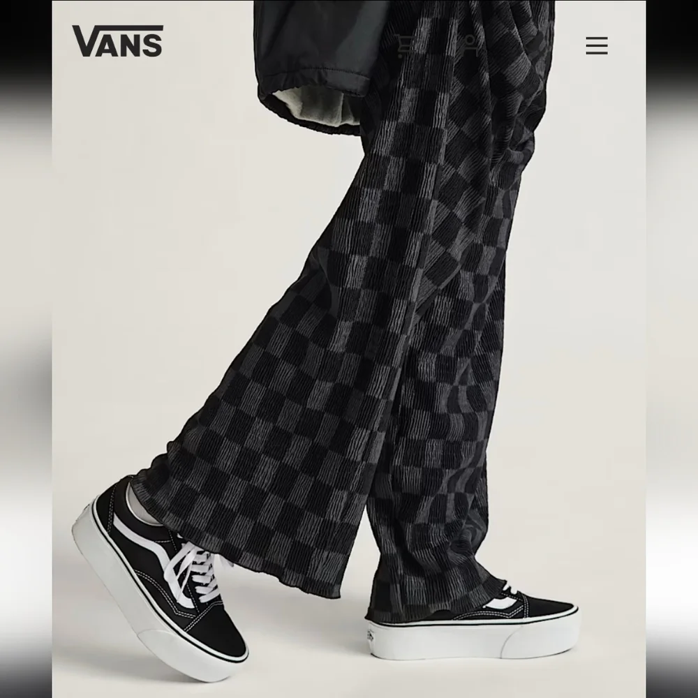 Vans Old Skool Platform Shoe- 4 - Picture 4 of 7